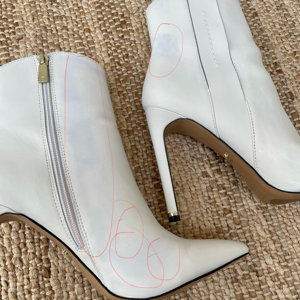 KENNETH COLE Riley 110 Western Booties White - Picture 14 of 15